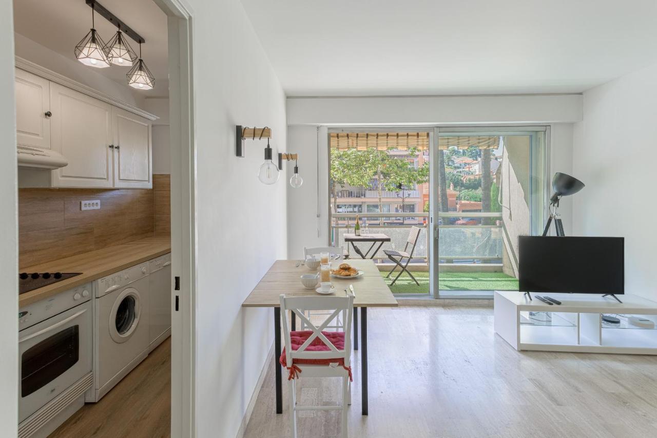Cosy Studio - Centre Cannes - Terrasse - Clim - Wifi Exterior photo
